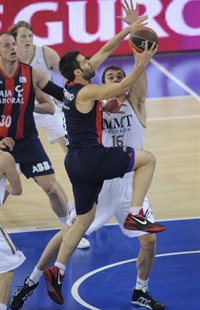 Baloncesto/Euroliga.- San Emeterio: "Si ganamos al Efes nos ponemos en la pelea por todo"