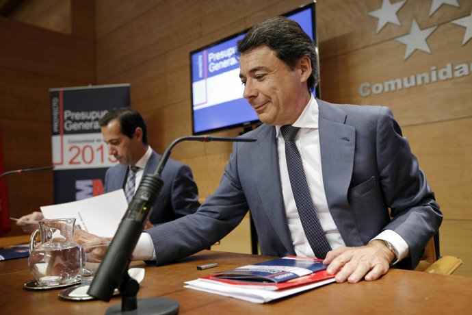 El presidente madrileño, Ignacio González, en la rueda de presupuestos de 2013