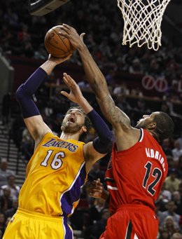 Pau Gasol (Los Angeles Lakers) contra LaMarcus Aldridge (Portland Trail Blazers)