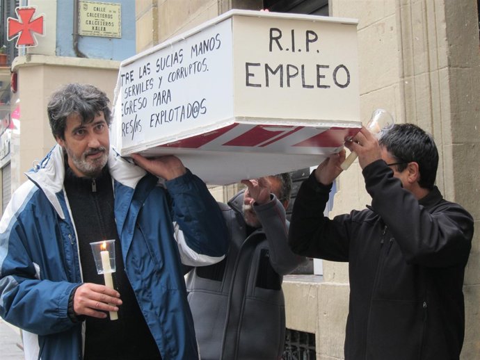 Marcha fúnebre por el empleo y los derechos sociales.