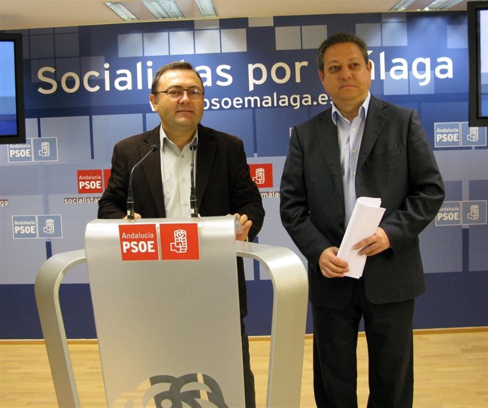 El secretario general del PSOE de Málaga, Miguel Ángel Heredia