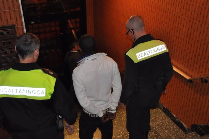 Detención de la Policía Municipal de Bilbao
