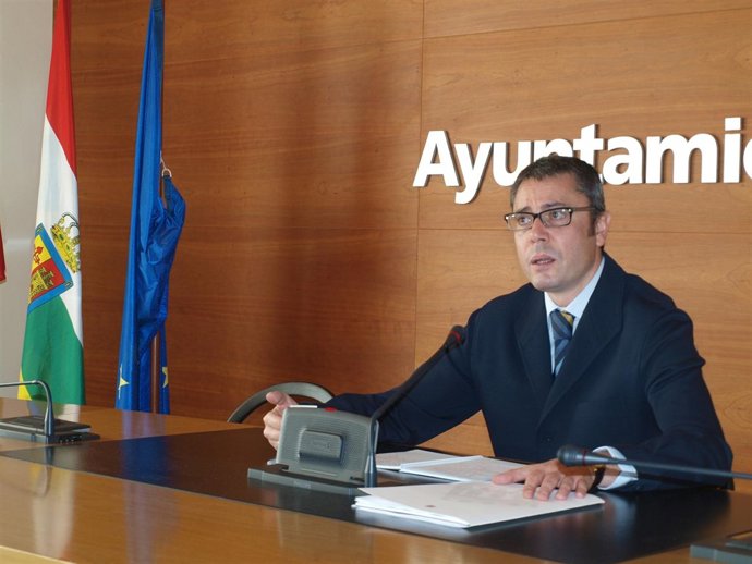 Sáez Rojo presenta proyectos Urbanismo en Logroño