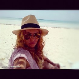 PAULINA RUBIO