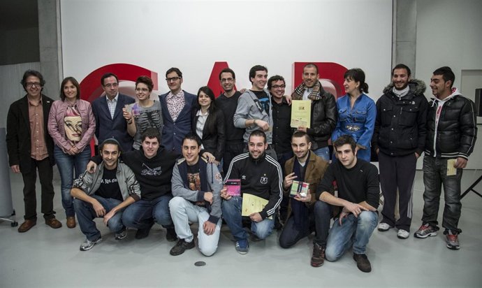 Foto de familia de los ganadores del III Concurso Música Joven