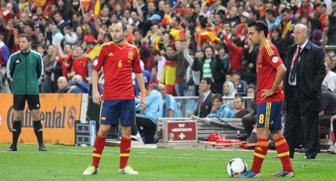 Iniesta Xavi selección española 