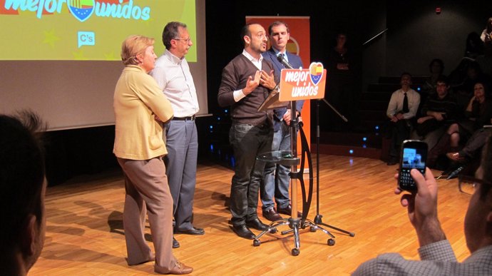 Carme Pérez, Antonio Espinosa, Jordi Cañas y Albert Rivera