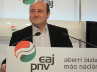 AV.- Ortuzar (PNV) dice que esta semana o "a más tardar el lunes próximo" decidirán la fórmula de Gobierno 