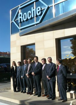 Las autoridades políticas y responsables de la compañía