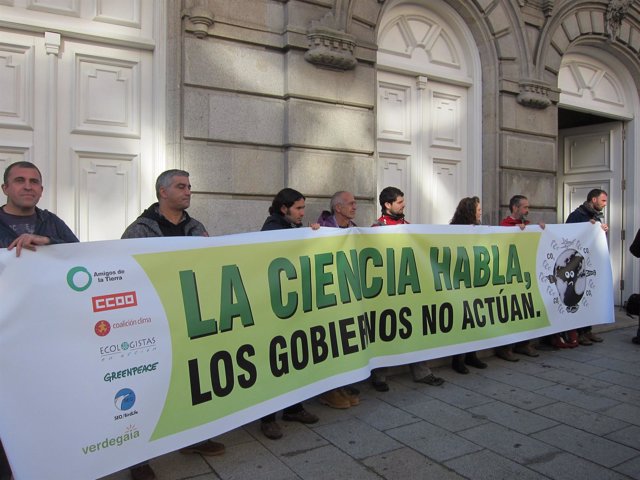 Protesta de ecologistas en Vigo