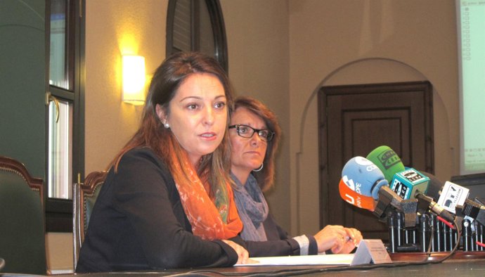 Isabel Ambrosio junto a Manuela Gómez