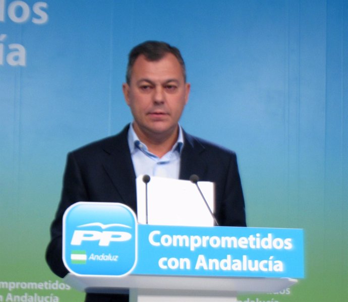El secretario general del PP-A, José Luis Sanz, hoy en Sevilla en rueda de prens
