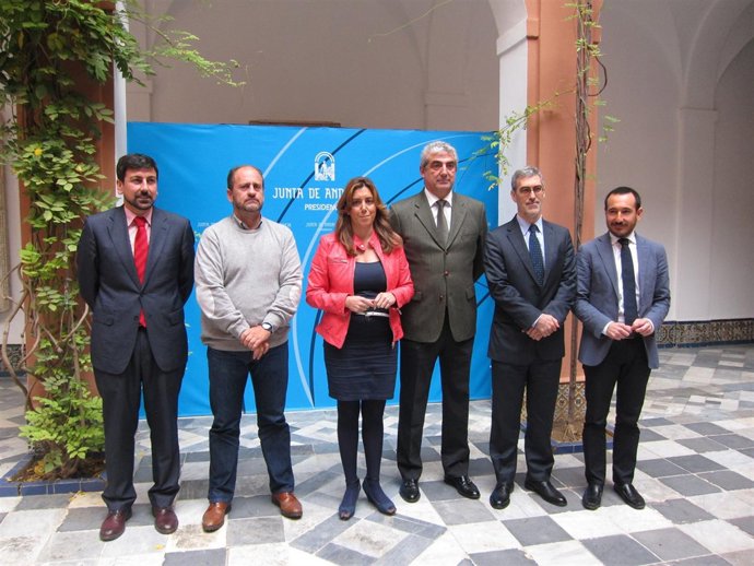 Díaz junto a viceconsejeros que formarán parte del Consorcio Aletas