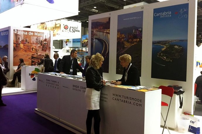 Espacio de Cantabria en el pabellón de Turespaña
