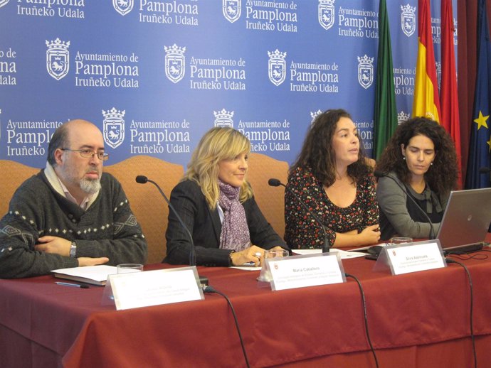 Carlos Albillo, María Caballero, Silvia Azpilicueta y Amaya Villanueva.