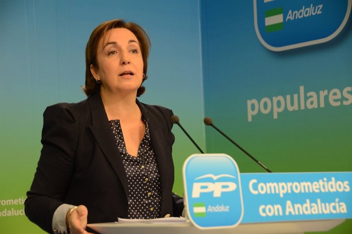 Ana Mª Corredera, vicesecretario de Organización del PP-A, en rueda de prensa
