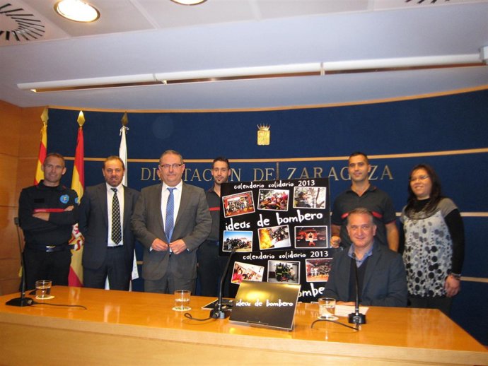 Presentación del calendario 'Ideas de Bombero' de ASADICC