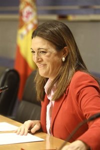 Soraya Rodríguez remarca que los diputados están "obligados" a cuidar  la tableta iPad que les facilita el Congreso