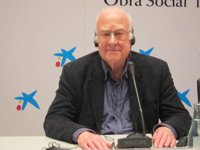 Peter Higgs deplora el "abandono terrible" de la ciencia en España
