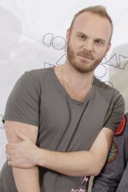 Will Champion, el batería de la banda británica Coldplay