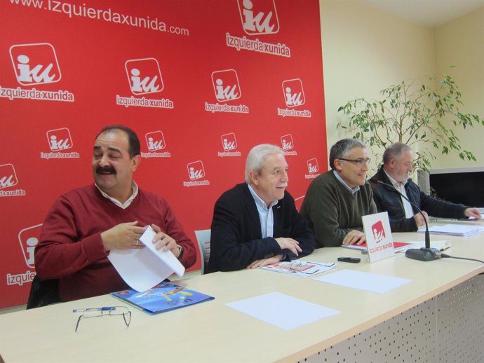Por la izquierda, Baragaño, Braga, Orviz y Pino, en rueda de prensa.
