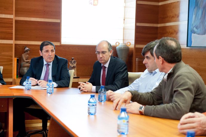 Reunión de Sáez Aguado con alcaldes de la zona de Las Arribes