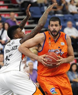 Victor Faverani  Valencia Basket