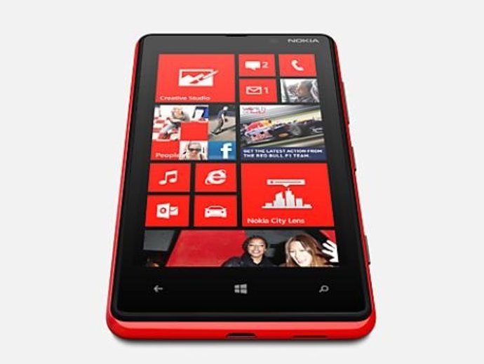 Nokia Lumia 820