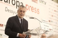 Griñán ensalza que Arenas es "muy hábil y capaz" y cree que el PP "lo echa más de menos"