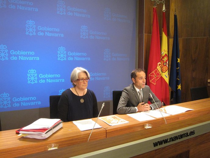 Los consejeros Juan Luis Sánchez de Muniáin y Lourdes Goicoechea.