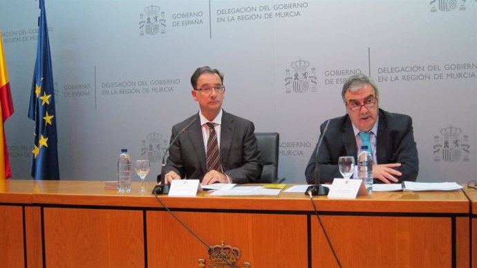 Bascuñana y el director provincial del SEPE