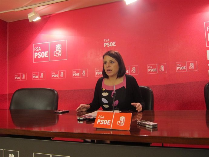 Adriana Lastra, en rueda de prensa.