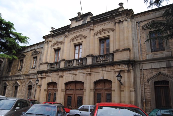 Fachada del edificio donde irá el Palacio de Justicia de La Rioja