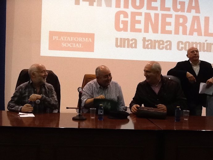 Pastrana y Carbonero, durante la Asamblea informativa del 14N