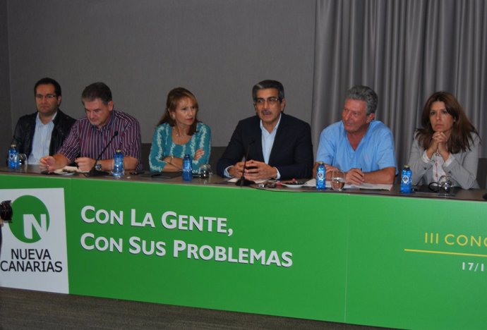 Integrantes de NC con su presidente, Román Rodríguez (3º por la dch)