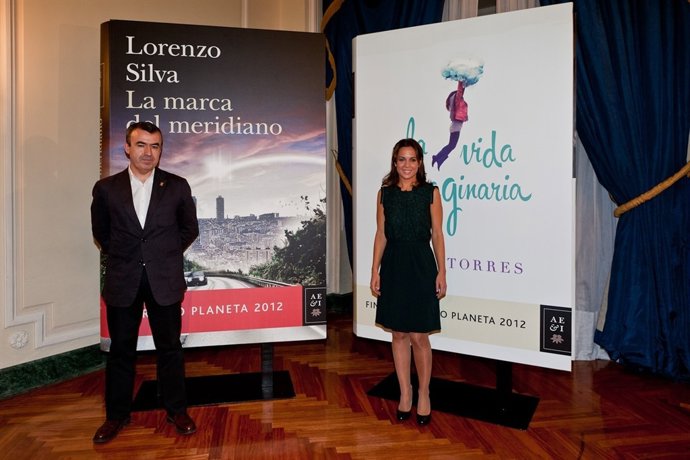 Lorenzo Silva y Mara Torres, ganador y finalista del Planeta 2012