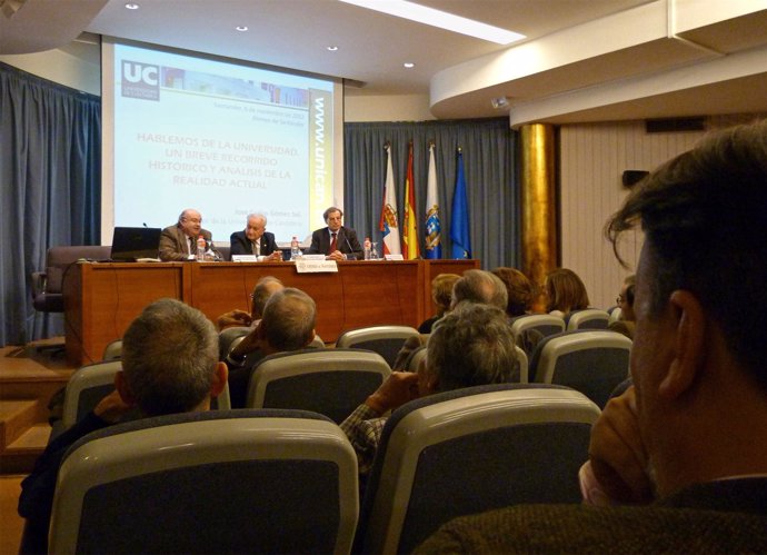 Conferencia del rector de la UC, José Carlos Gómez Sal