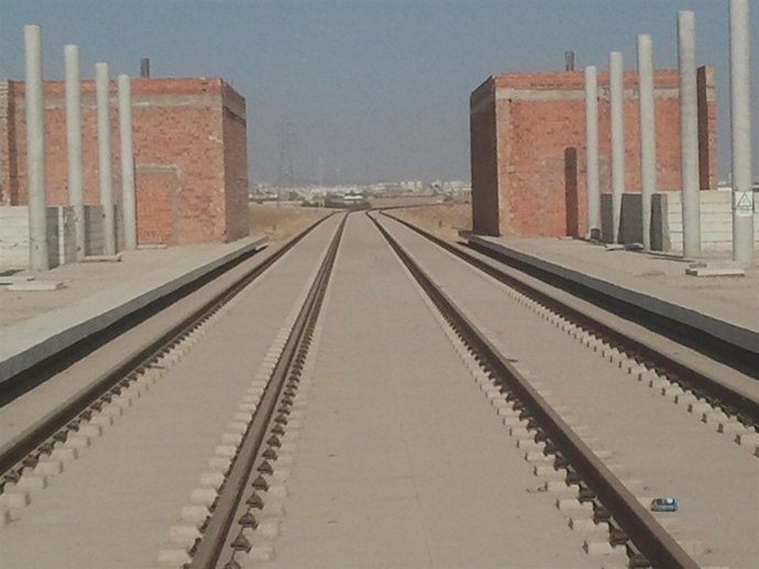 Imagen de las obras del tranvía de Alcalá de Guadaíra 