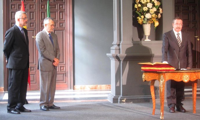 Toma de posesión de Ángel Gallego como presidente del CES, este jueves