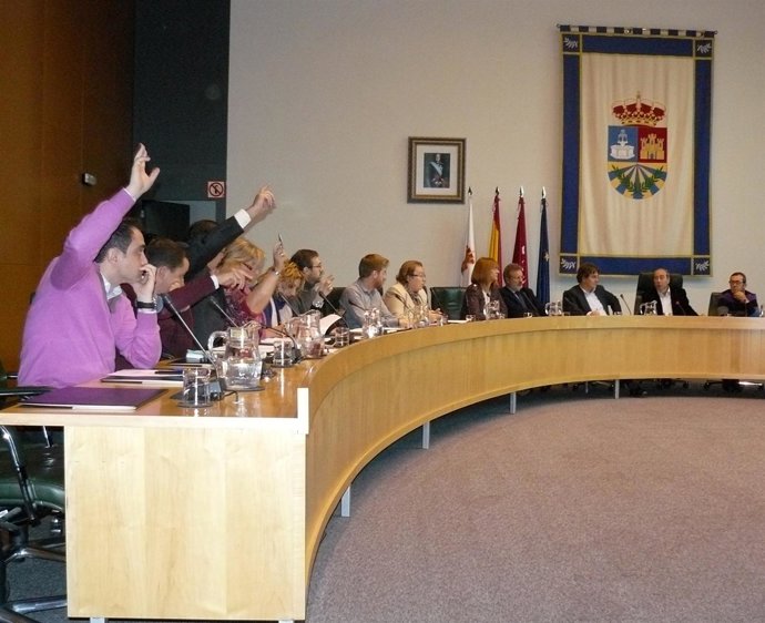 Momento de la votación en el Pleno de Fuenlabrada