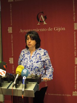 Begoña Fernández, en rueda de prensa.