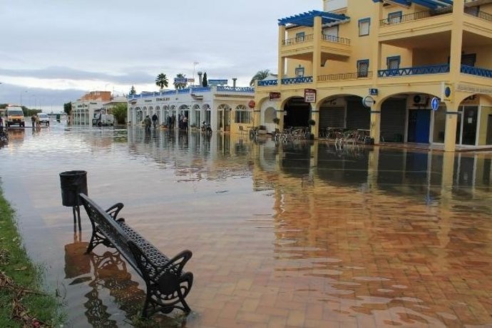 Efecto de las lluvias en Isla Canela, Ayamonte. 