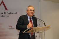 PSOE estima que los Presupuestos de la Comunidad "son una pesadilla y un auténtico sufrimiento" para todos