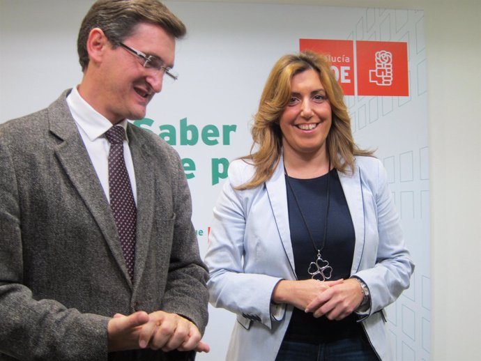 Díaz junto al secretario del PSOE de Almería, José Luis Sánchez Teruel