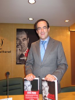 José Bono en la presentación de su libro en Zaragoza