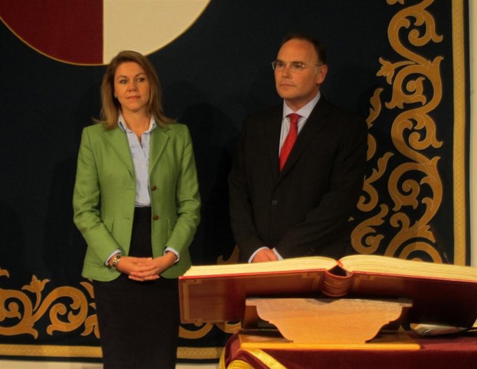 Toma de posesión Emilio Sanz