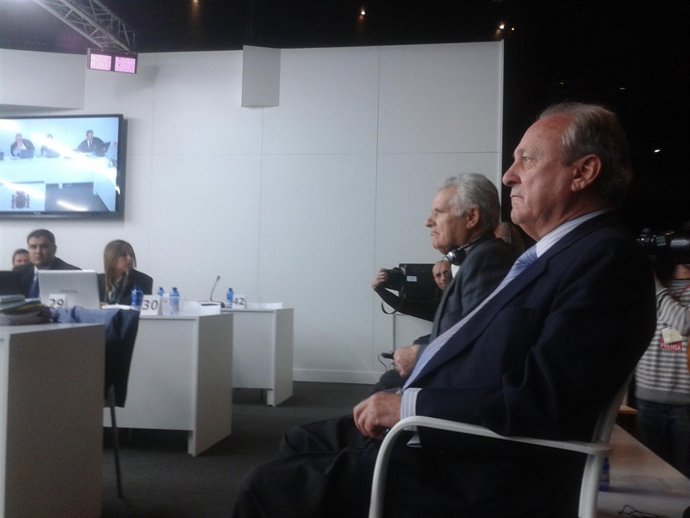 Los acusados durante la primera jornada del jucio del Prestige