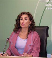 Montero anima a Rajoy a que recurra el euro por receta de Madrid y Cataluña y "no lo haga sólo con la boca pequeña"