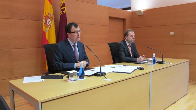 Ballesta y Sotoca en rueda de prensa en el Palacio de San Esteban