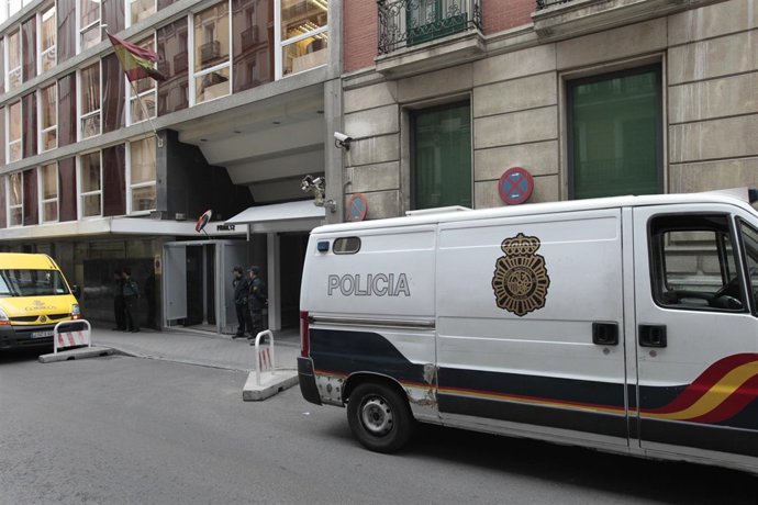 Furgón policial en la Audiencia Nacional